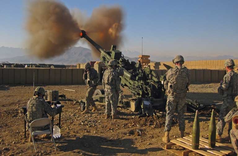chinese military equip Mobile howitzers