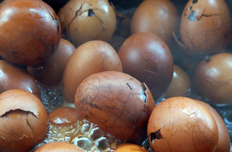 egg boiled in urine